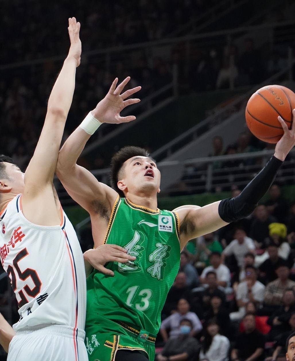 爱游戏体育下载巴塞罗那训练开放日，今晚伤情更新引欢呼，CBA常规赛在即，球探报告显示潜力的简单介绍