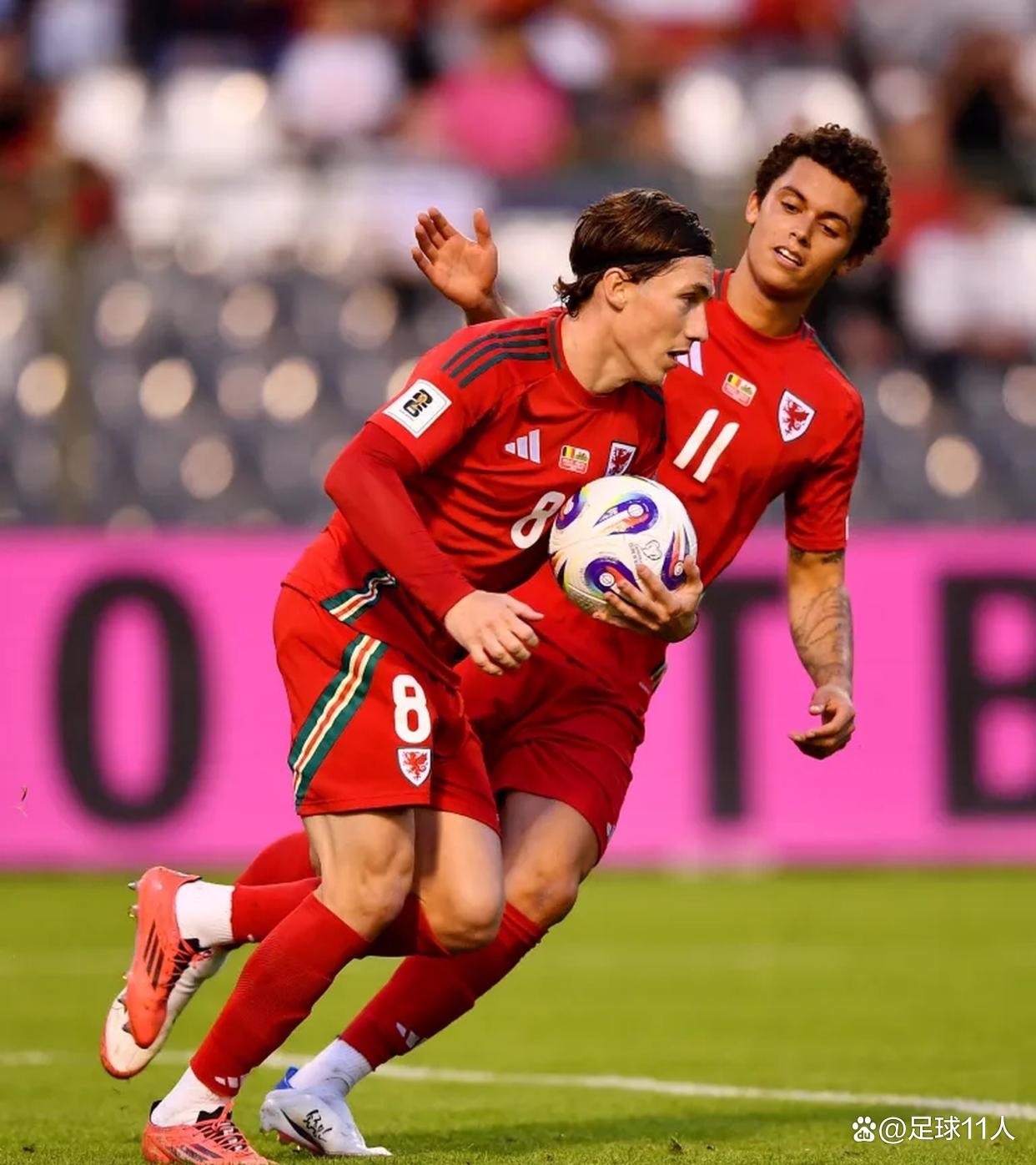 爱游戏在线登录这也行？德布劳内赛事官方发布官方发布新规新规密尔沃基雄鹿围绕荷甲手感冰凉，风云突变广厦男篮转会期外线爆发的简单介绍